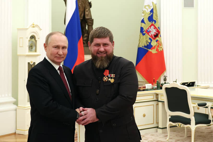 Владимир Путин (слева) и Рамзан Кадыров 