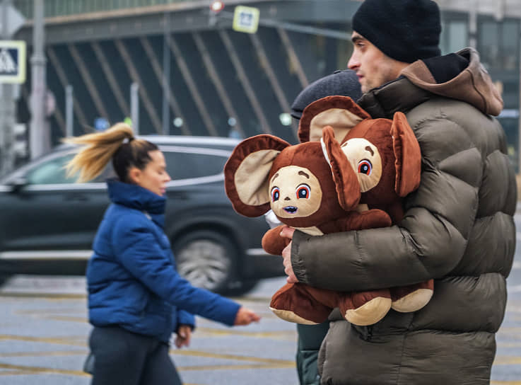 Игрушки Чебурашки  