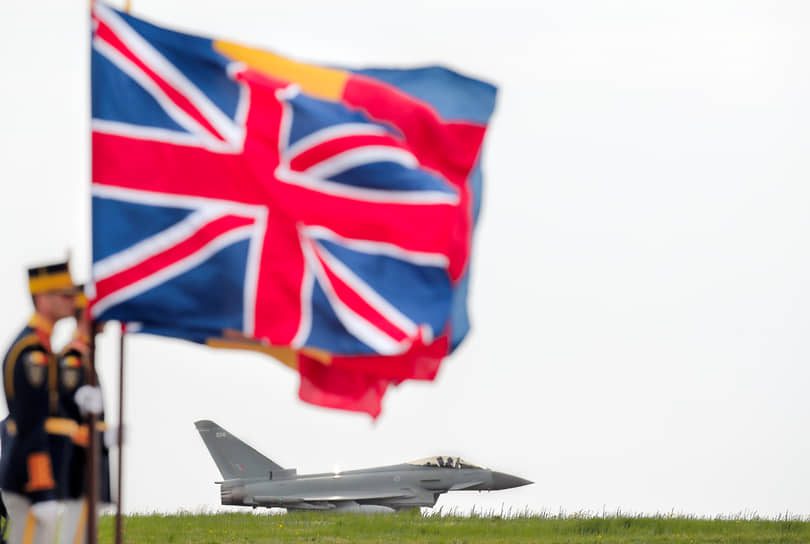 Истребитель Typhoon