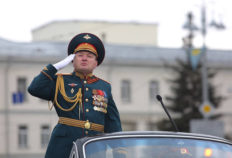 Александр Лапин  