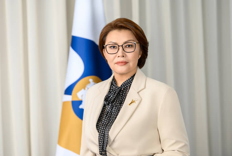 Алтынай Омурбекова 