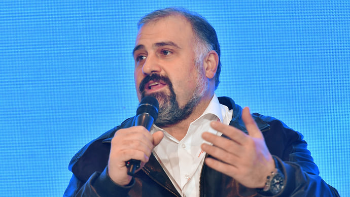 Глава Utair рассказал о проблемах вертолетной индустрии из-за принудительного ремонта Ми-8 и Ми-26