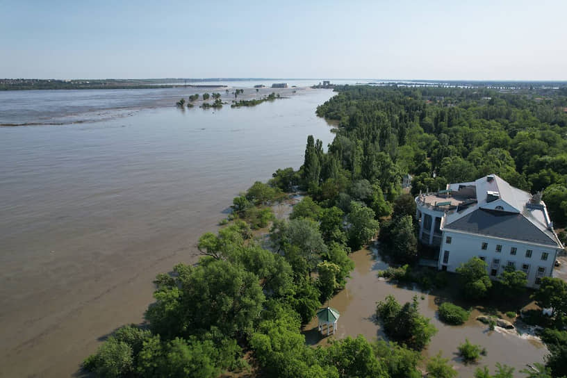 Последствия разрушения дамбы на Каховской ГЭС 