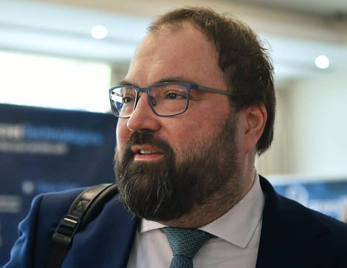 Министр цифрового развития, связи и массовых коммуникаций Максут Шадаев 