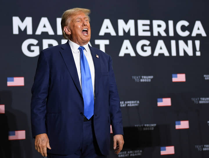 Дональд Трамп 