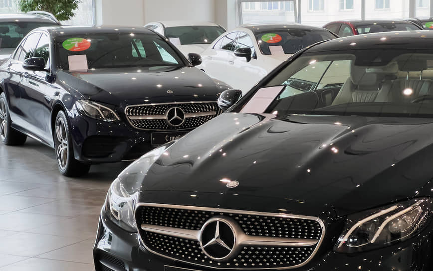 Автомобиль Mercedes-Benz