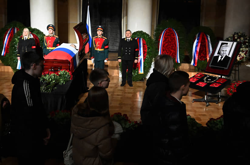 Прощание с Вячеславом Лебедевым