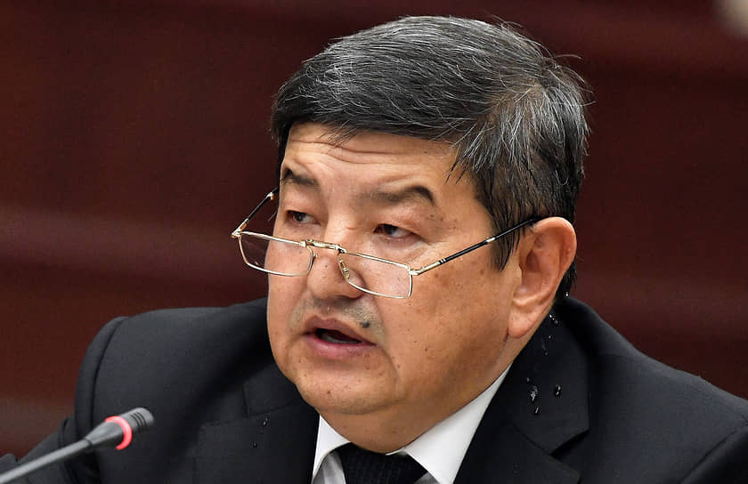 Акылбек Жапаров