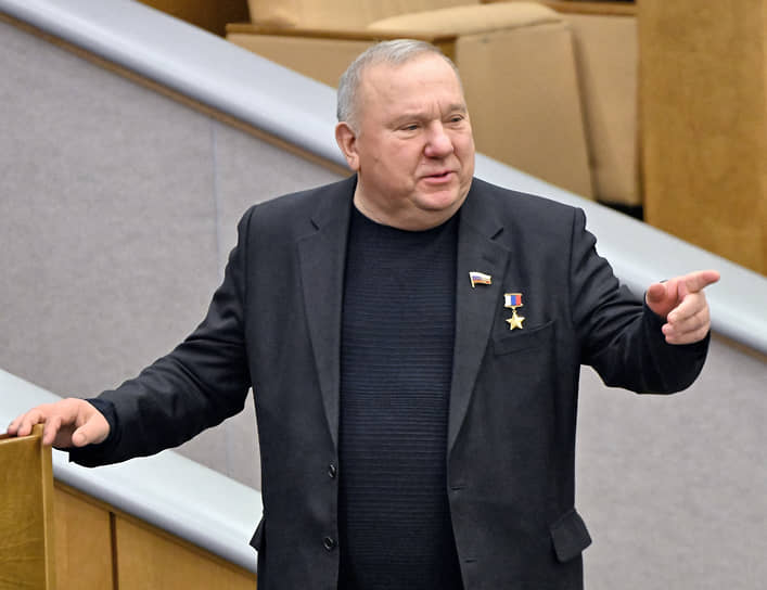 Владимир Шаманов