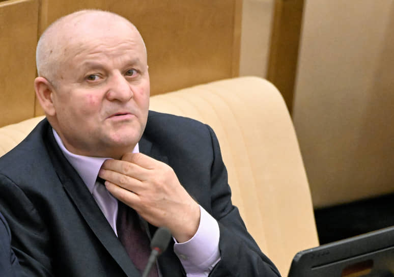 Абдулхаким Гаджиев 