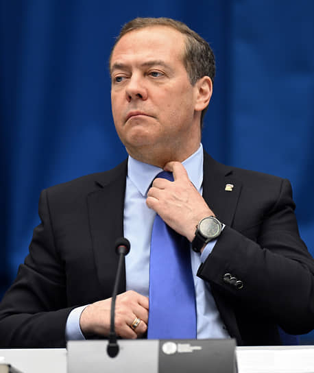 Дмитрий Медведев 