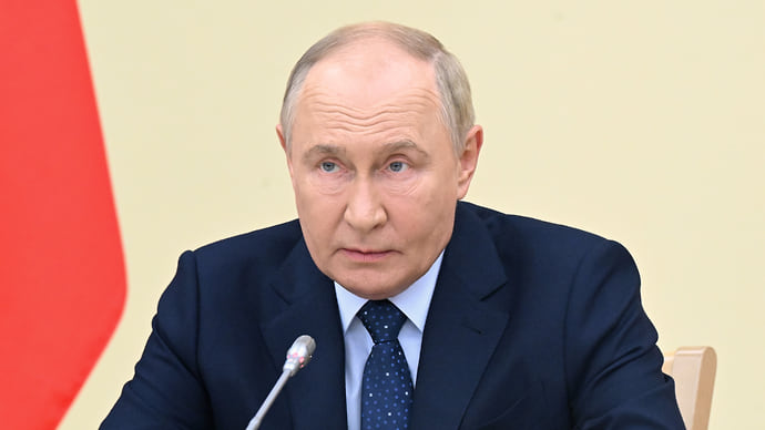 Путин поручил Мантурову координировать оказание помощи жителям Курской области