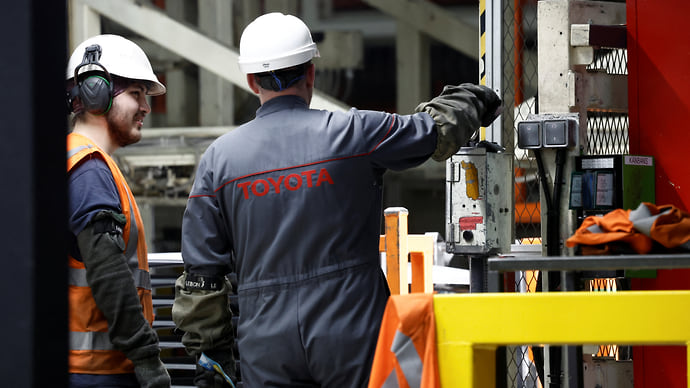 Производство Toyota упало в августе на 12,6%