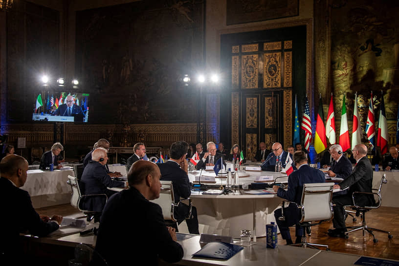 Встреча министров обороны стран G7 