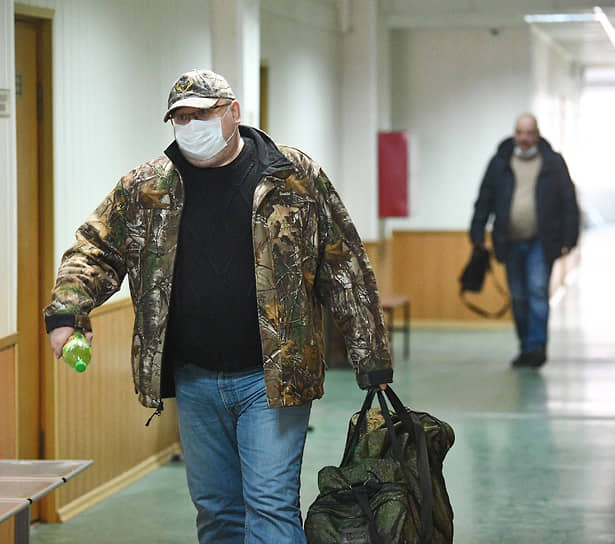 Александр Оглоблин перед началом заседания суда в 2022 году 