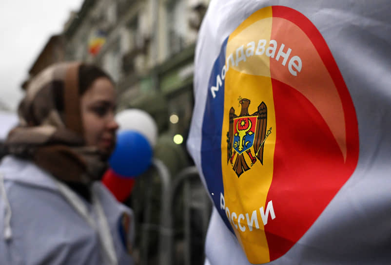 Волонтеры на выборах президента Республики Молдавии 