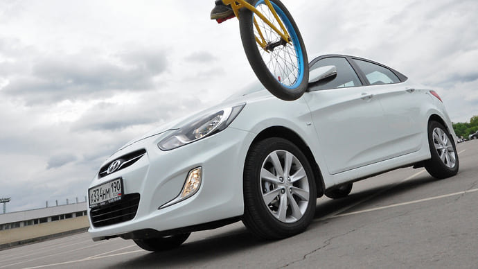 Hyundai Solaris стал самым аварийным автомобилем в России