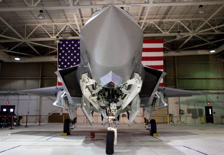 Истребитель F-35 