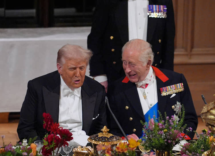 Дональд Трамп и Карл III за обедом 