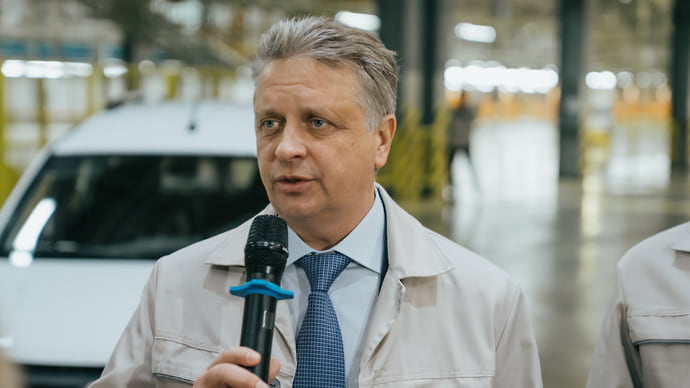 Глава АвтоВАЗа Соколов рассказал о снижении цен на Lada в 2025 году