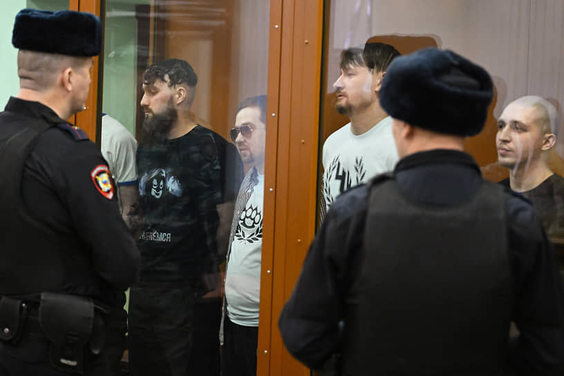 Оглашение приговора Андрею Пронскому, Тимофею Мокию, Владимиру Белякову, Владимиру Степанову, Максиму Дружинину, Андрею Волкову и Денису Абрарову