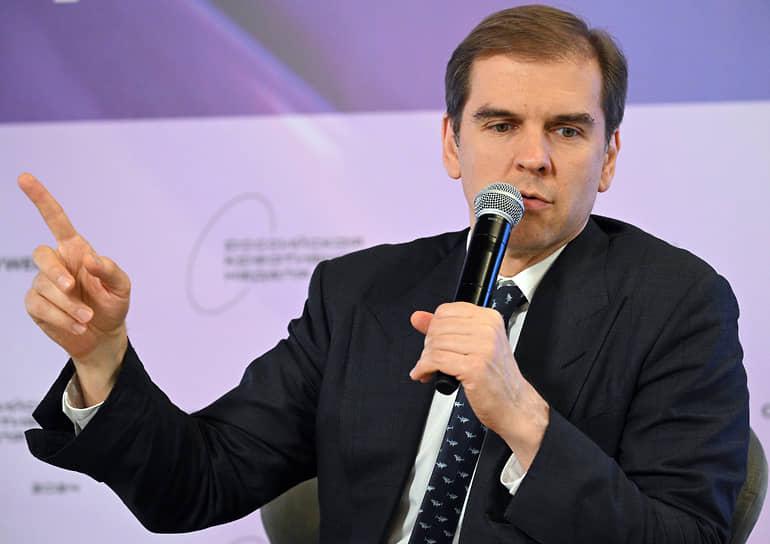 Начальник управления президента по общественным проектам Сергей Новиков