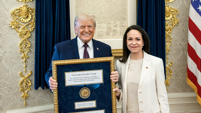 Мачадо вручила Трампу свою Нобелевскую премию мира
