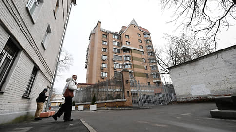 Лурье получила ключи от квартиры Долиной в Хамовниках