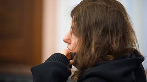 Лурье намерена взыскать с Долиной судебные расходы