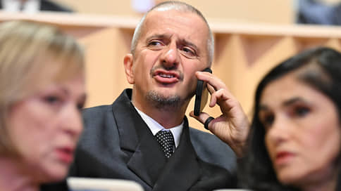 Богомолов ответил на критику его назначения и. о. ректора Школы-студии МХАТ