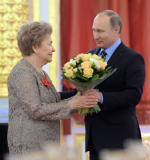 Вдова первого президента России Бориса Ельцина Наина и президент Владимир Путин (2017 год)