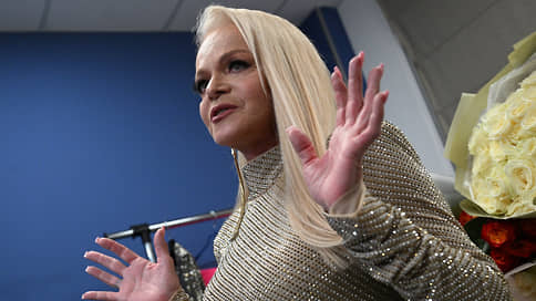 Лариса Долина переехала на съемную квартиру