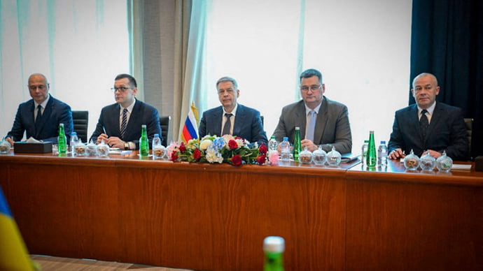 В Абу-Даби продолжились переговоры по урегулированию на Украине