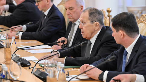 Лавров выразил готовность к диалогу с США после истечения срока ДСНВ