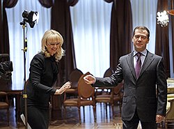 Говорят, что глава Минздравсоцразвития пользуется особым расположением первых лиц государства — президента Дмитрия Медведева и премьера Владимира Путина, что и помогает ей пробивать социальные реформы 