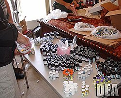 Крупнейший антидопинговый рейд — операция Raw Deal в США. В ходе рейда выяснилось: производство допинга освоили самые обычные американцы 