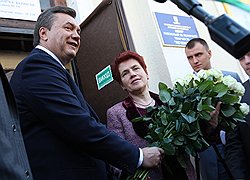 Людмила Янукович не имеет политических амбиций. Она может позволить себе не копировать Юлию Тимошенко 