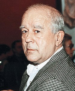Виталий Коротич