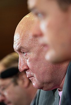 Президент федерации Сергей Чернов в последние недели пропал из поля зрения любителей баскетбола
