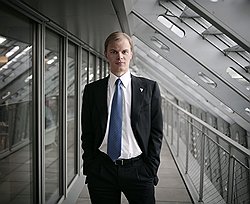 Младший сын Сергея Пугачева — Александр идет по стопам отца и делает громкие покупки: в 2009 году он приобрел знаменитую французскую газету France Soir 