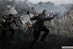 Страх, обреченность, бессилие и ярость — все составляющие 1941 года собраны в «Брестской крепости» в концентрированном виде; из всех произведений, посвященных обороне крепости, нынешний фильм — самый реалистичный 