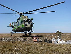 Чтобы добраться до «холодильника» в вечной мерзлоте нужен вертолет 