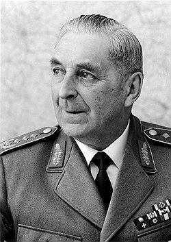 Фридрих Ферч, генерал вермахта, попавший в плен, его ждал сибирский лагерь