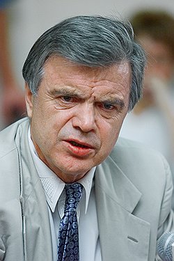 Руслан Хасбулатов