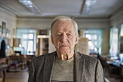 Сегодня, как и в конце 50-х, Краснопевцев не понимает, почему власть сочла его группу опасной 