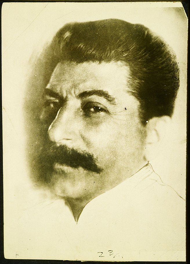 Иосиф Сталин. Фото М. Наппельбаума. 1924 год.