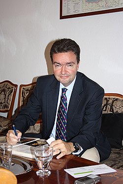 Георг Габсбург во время интервью "Огоньку". Фото 2012 года