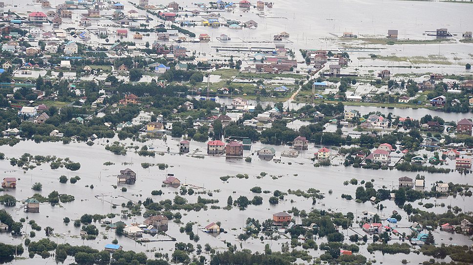 Вода в Амуре поднялась на 3 метра. Но ландшафт региона изменила главным образом вышедшая из берегов река Зея  
