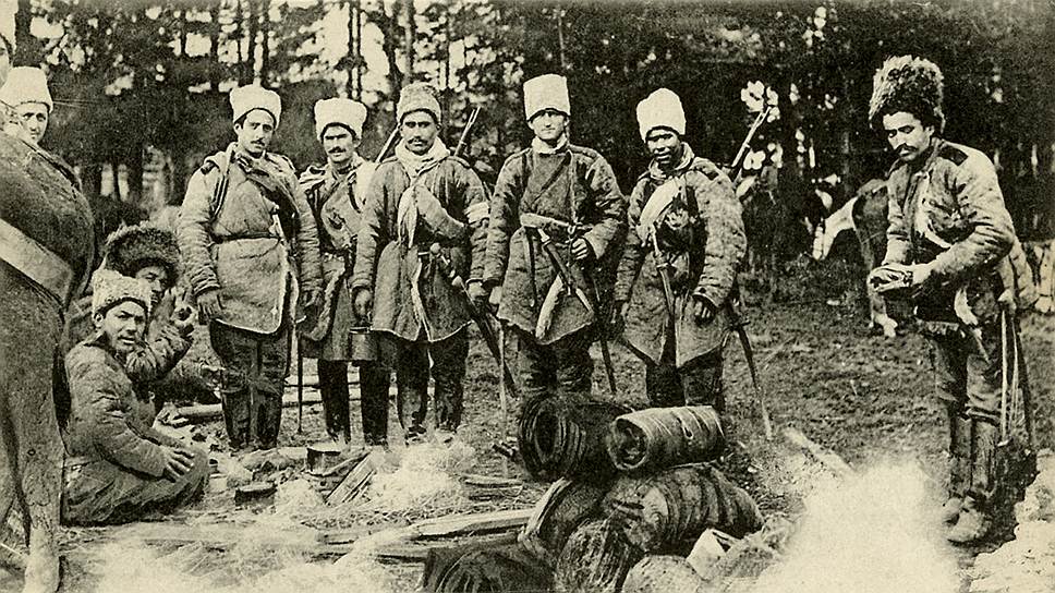 Русская армия наступает в Карпатах в 1914-м. Отступающие австрийцы уничтожали прорусскую интеллигенцию 