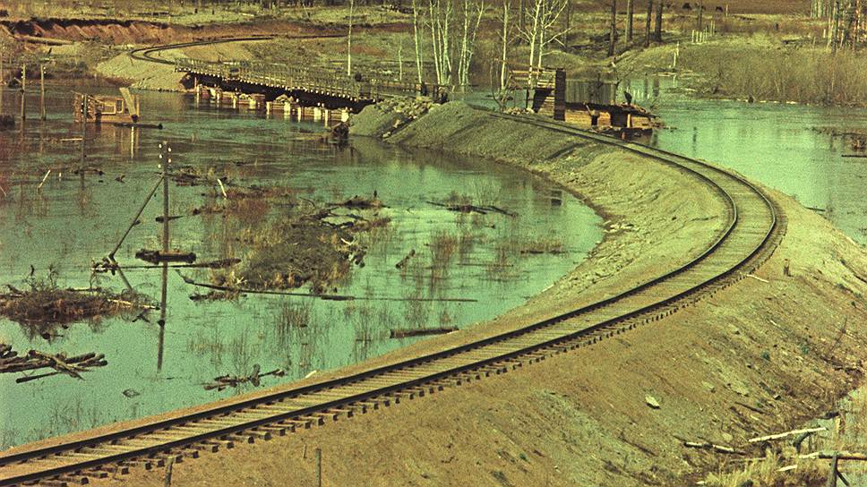Один из первых участков БАМа соединил ключевые станции Тайшет — Лена. 1956 год